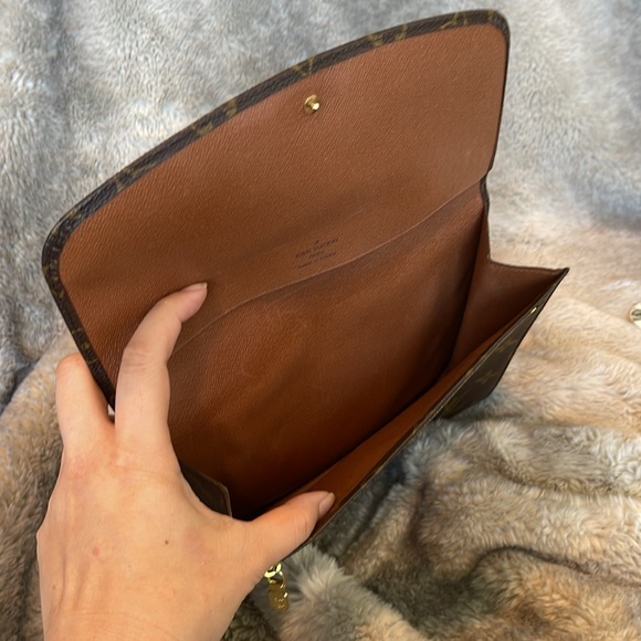 ❤️SOLD❤️ Authentic Louis Vuitton Rabat 23 Clutch in Monogram - Picture 9 of 16